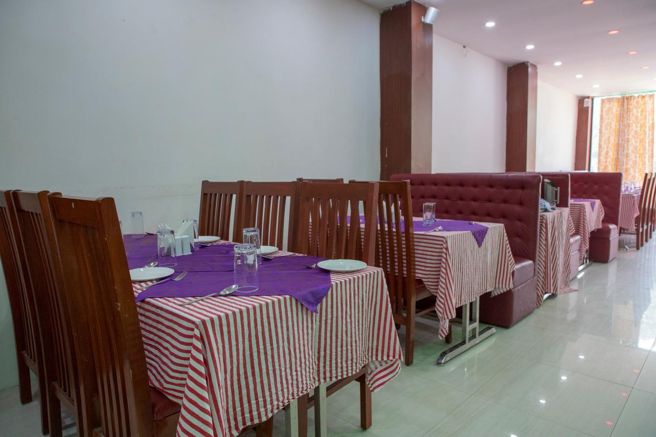 Oyo 11346 Hotel Tazz Odisha 布巴内什瓦尔 外观 照片