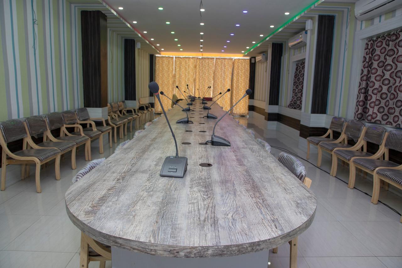 Oyo 11346 Hotel Tazz Odisha 布巴内什瓦尔 外观 照片