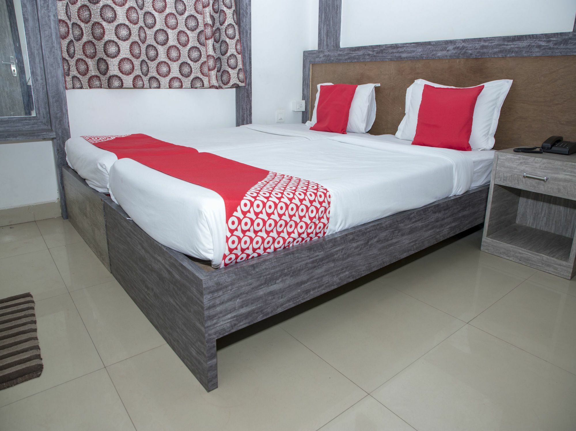 Oyo 11346 Hotel Tazz Odisha 布巴内什瓦尔 外观 照片
