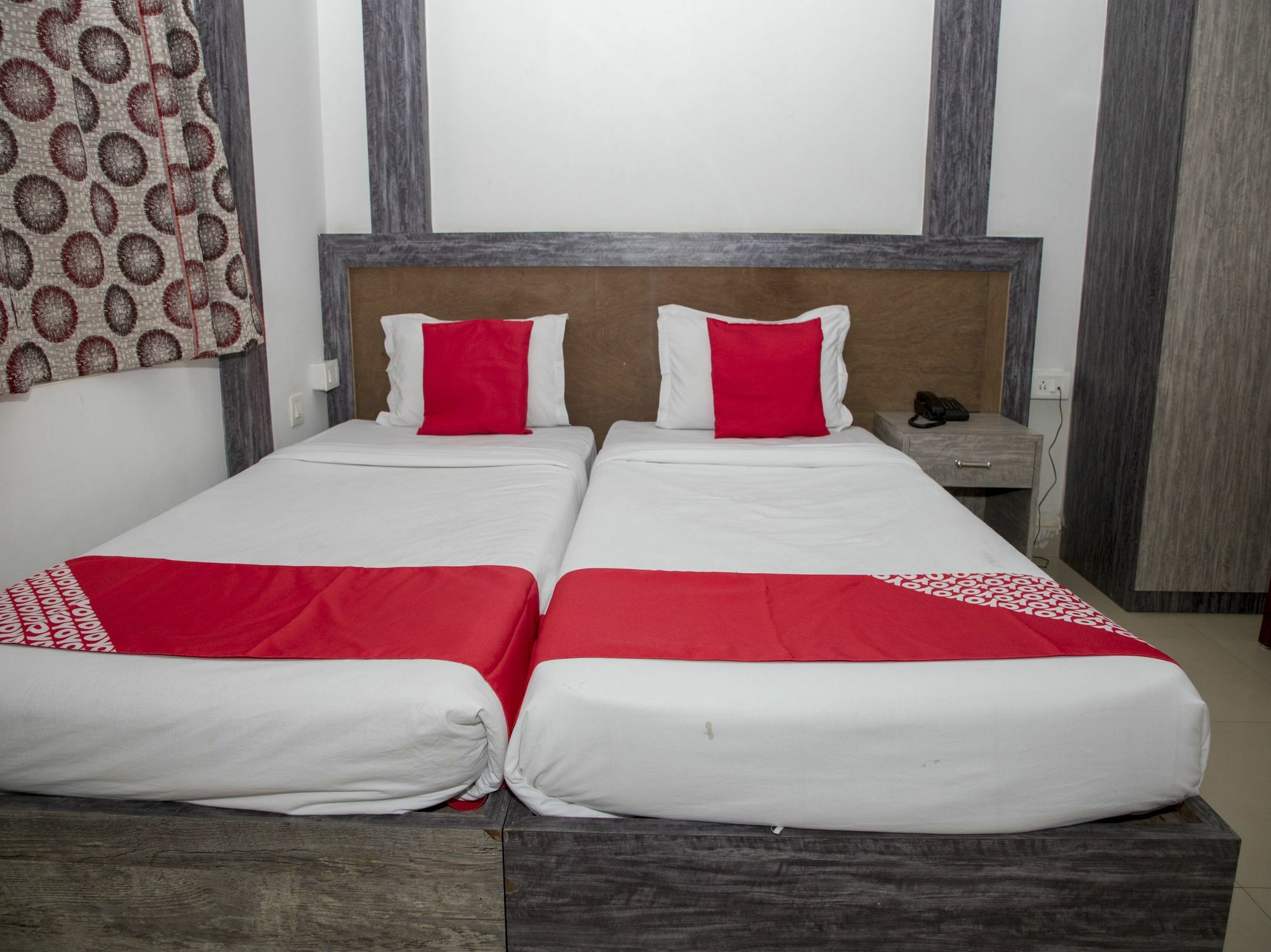 Oyo 11346 Hotel Tazz Odisha 布巴内什瓦尔 外观 照片